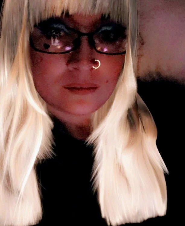 NaughtiNicolette's Offline XXX Chat