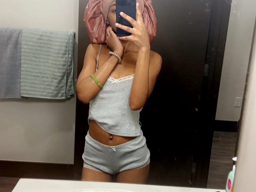 nanasoperf Chat XXX offline