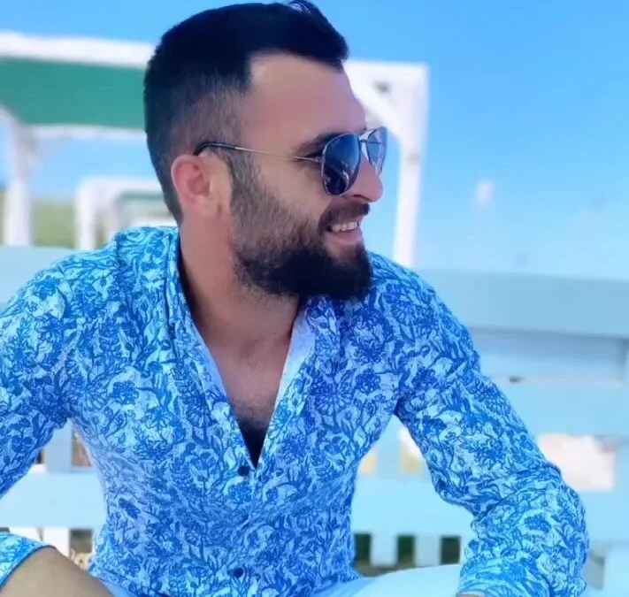 banuemre28's Offline XXX Chat