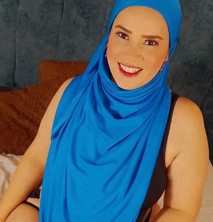 Samira32's Offline Chat Room