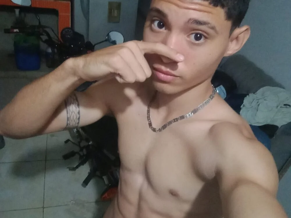 the_nugge Offline XXX-chat