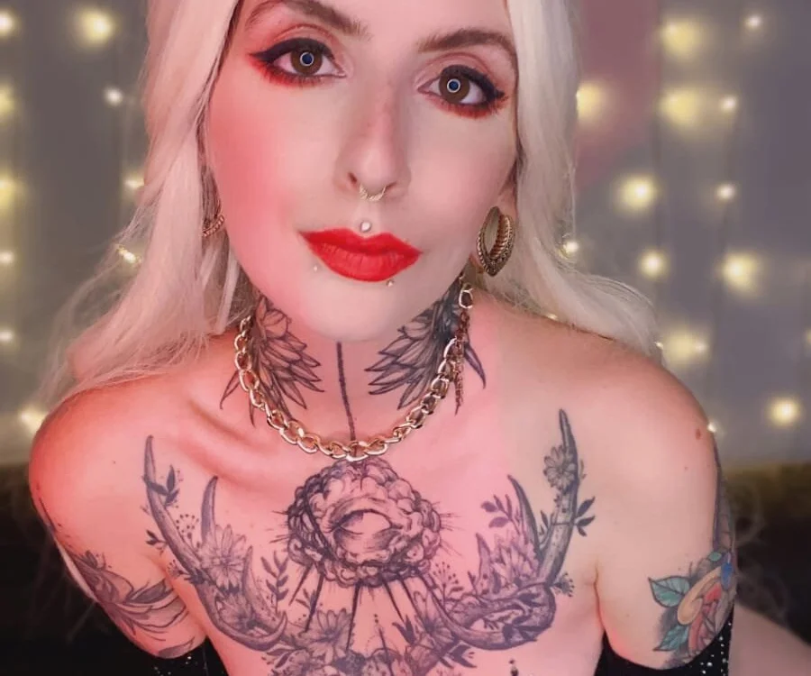 godlessnah's Offline Chat Room