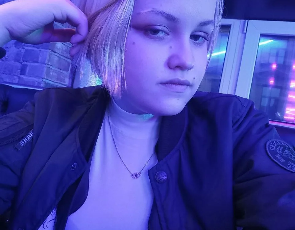 OllyHolms' Offline Chat Room