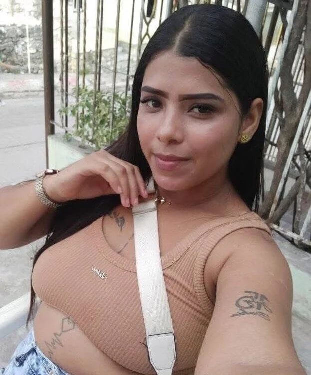 CANDY_1LOVE1 Offline XXX Chat