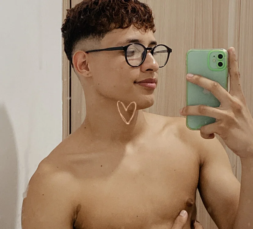 Chat XXX Live YOUNG_GUYS1