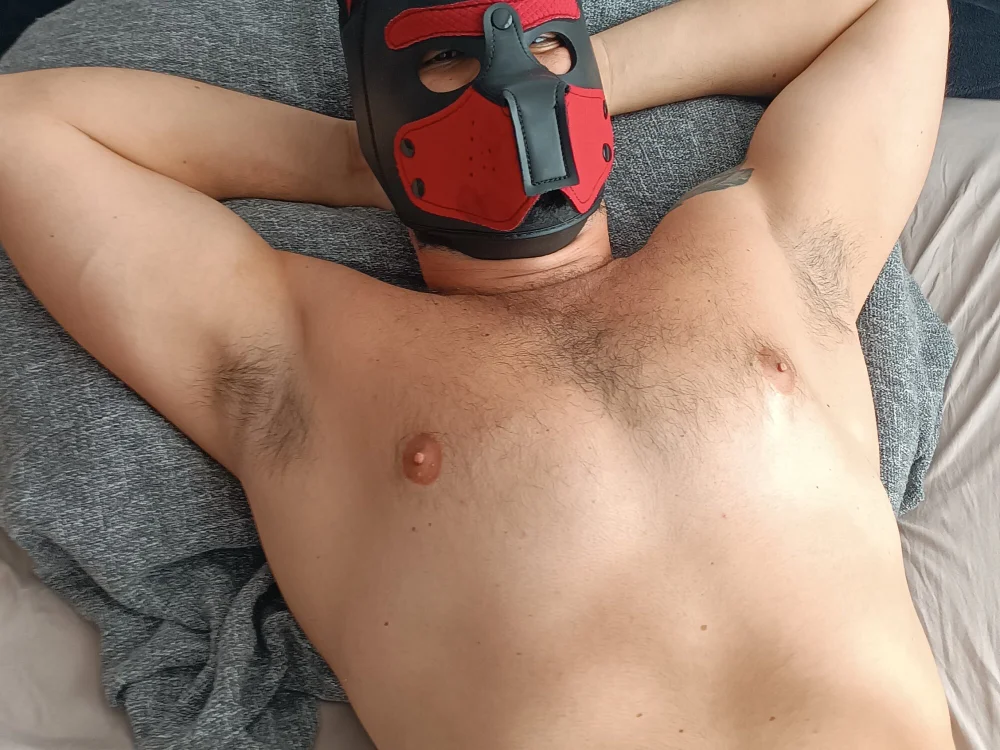 MaskedBeefs89's Offline Chat Room