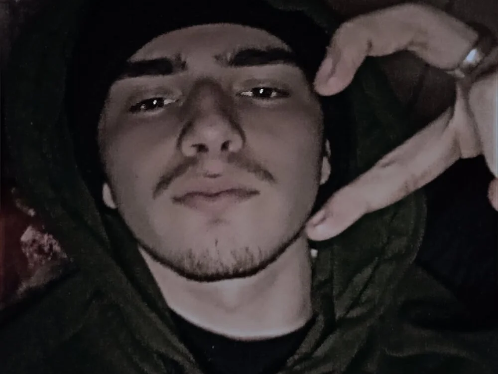 Adnedz 离线XXX聊天