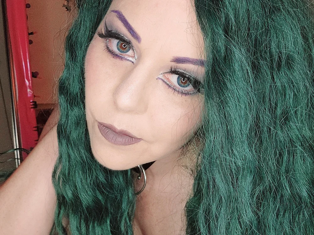 VioletRain019's Offline XXX Chat