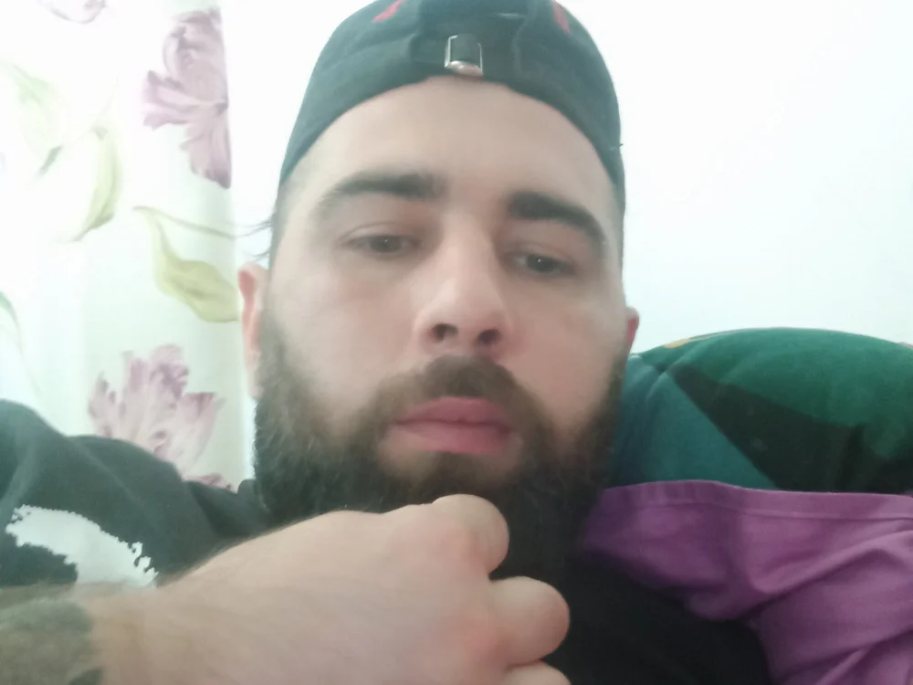 Eva_Rappy's Offline Chat Room