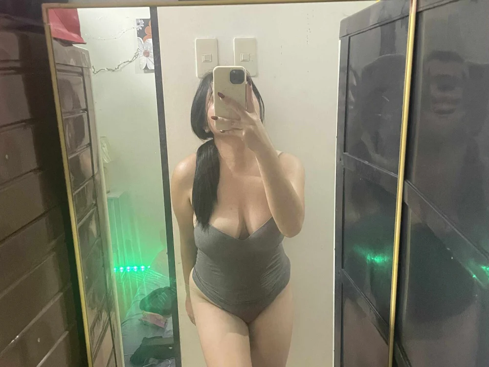 kissmedaddy10 Chat XXX offline