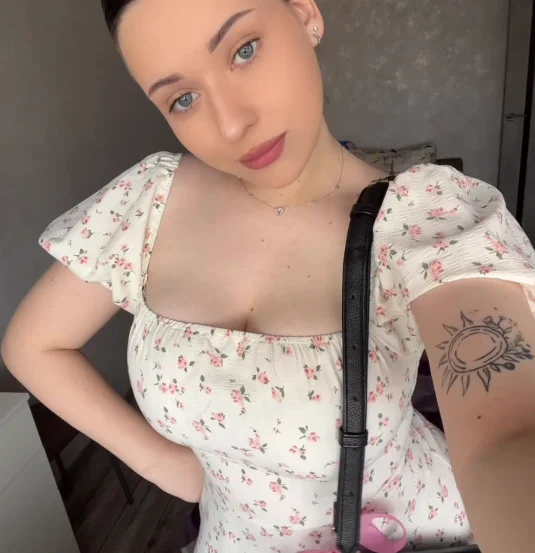 AngeliqueSulima's Offline XXX Chat