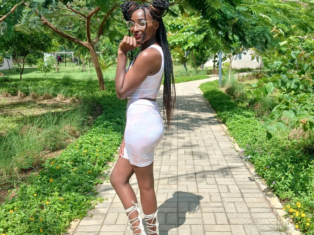 Sexxy_liney1 离线XXX聊天