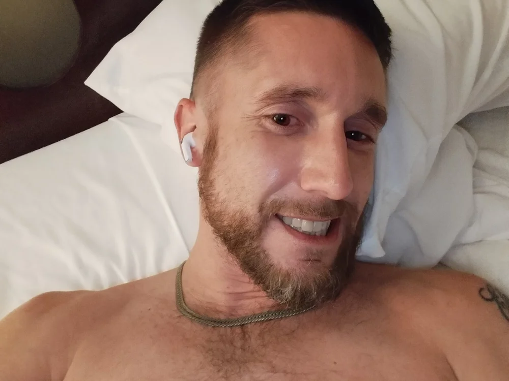 Offline chatovací místnost hungtatted901