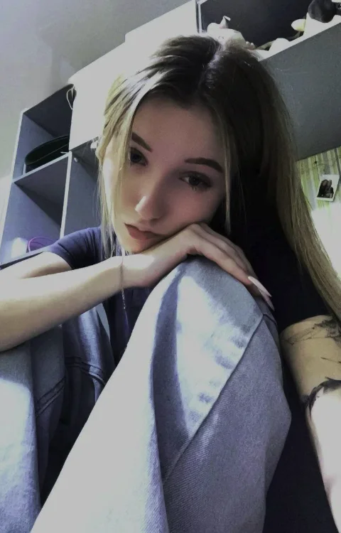 LisaWhitexz_ Offline XXX-chat
