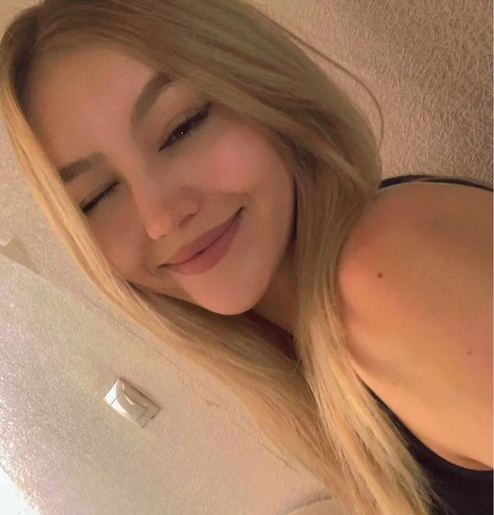 WonderLina's Offline Chat Room