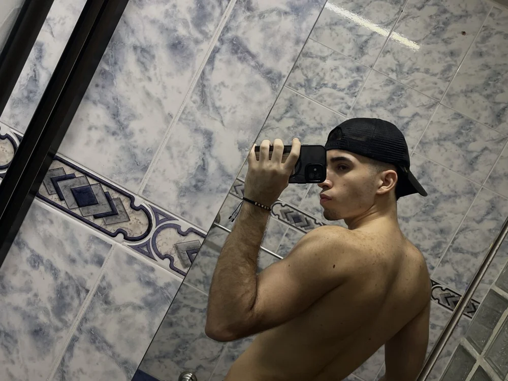 Angel_whittee's most recent online preview