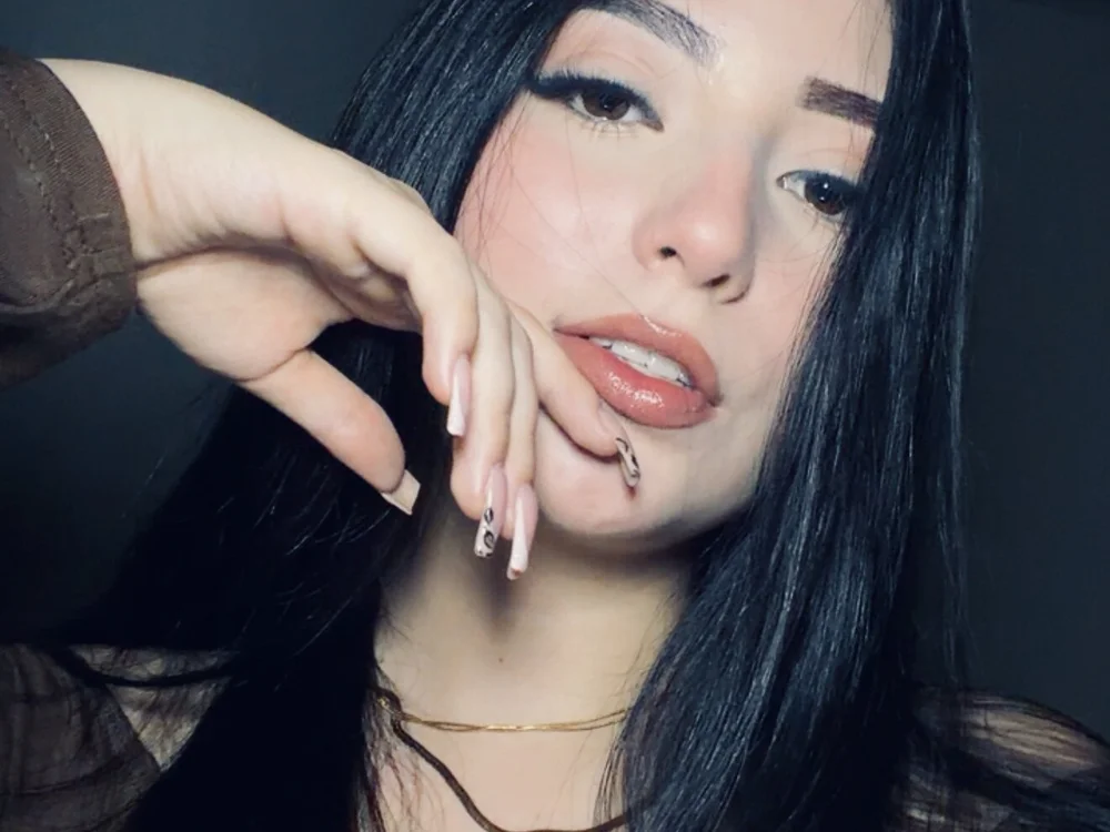 LilithHarperr_ Chat XXX offline