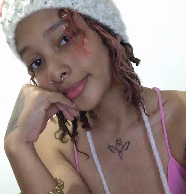 ashanntii Offline XXX Chat