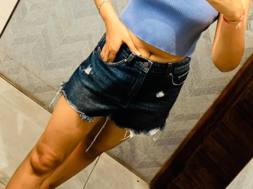 Devils_room7's Offline XXX Chat