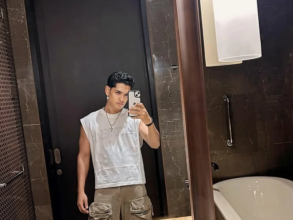 hrny_0007 Chat XXX offline