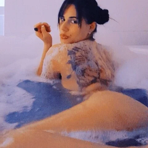 _miablue's Offline XXX Chat