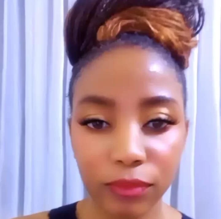 Chatroom XXX hors ligne de sextrisha99