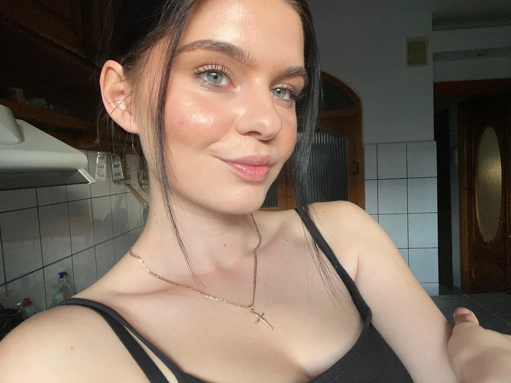 MayaCarter's Offline XXX Chat