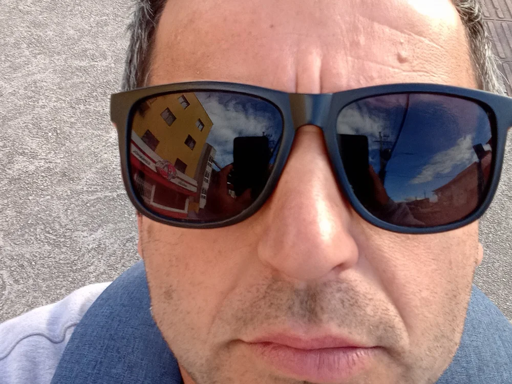 Fername's Offline Chat Room