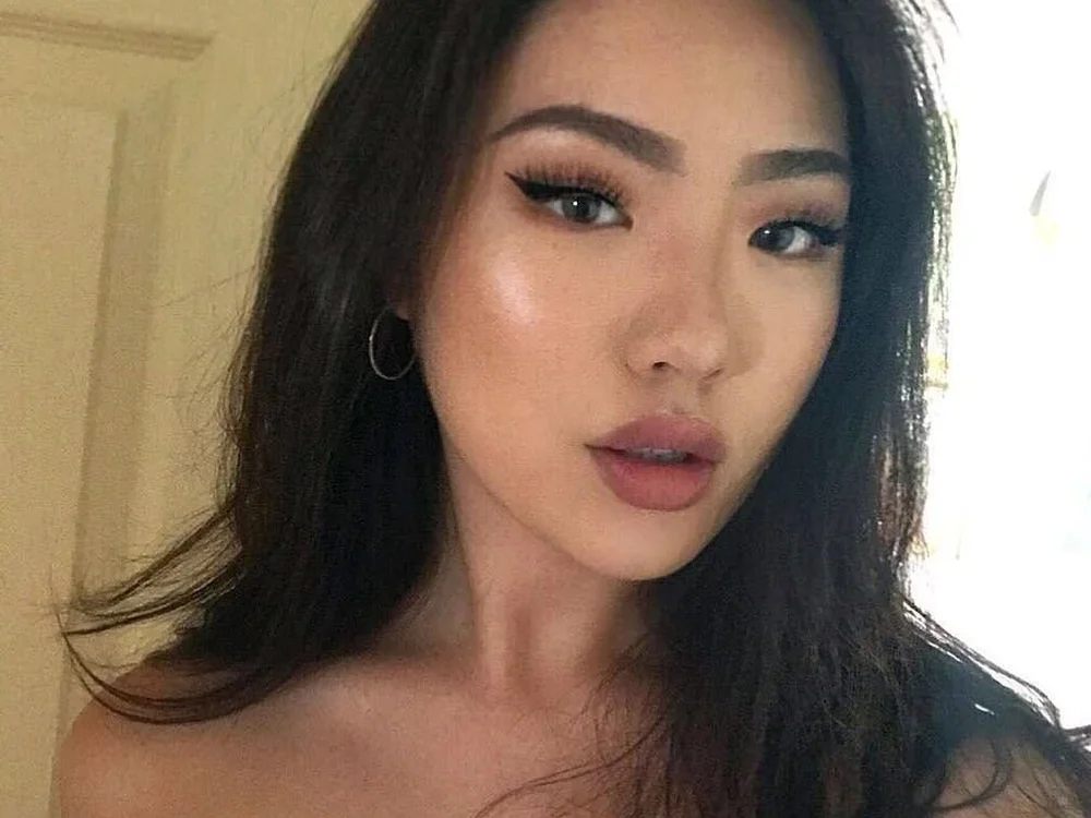 miracle_goddes' Offline XXX Chat