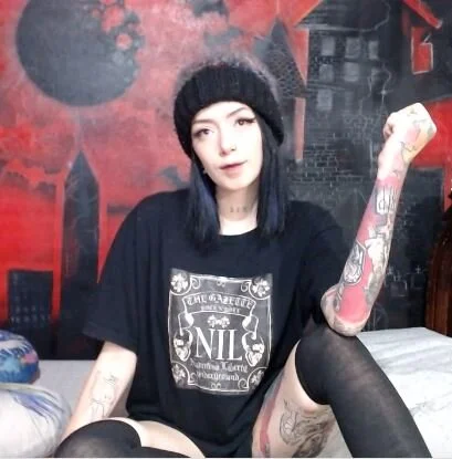 sally_garden's Offline XXX Chat