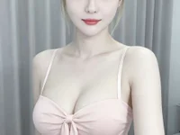 EH9's webcam live show
