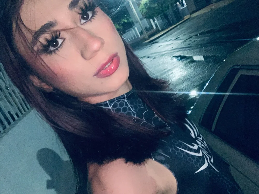 Camila_Trans19 offline chatrum