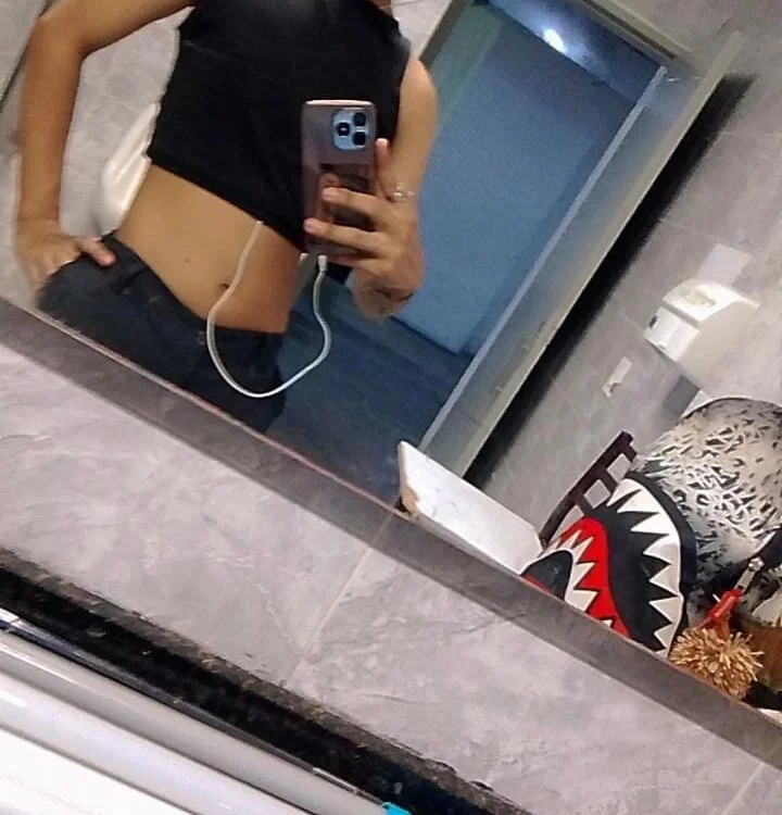 دردشة Alex_Bms_ الجنسية دون اتصال