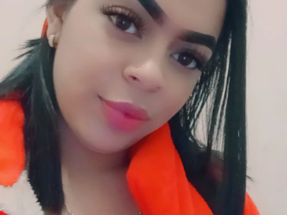 sofiaahott's Offline Chat Room