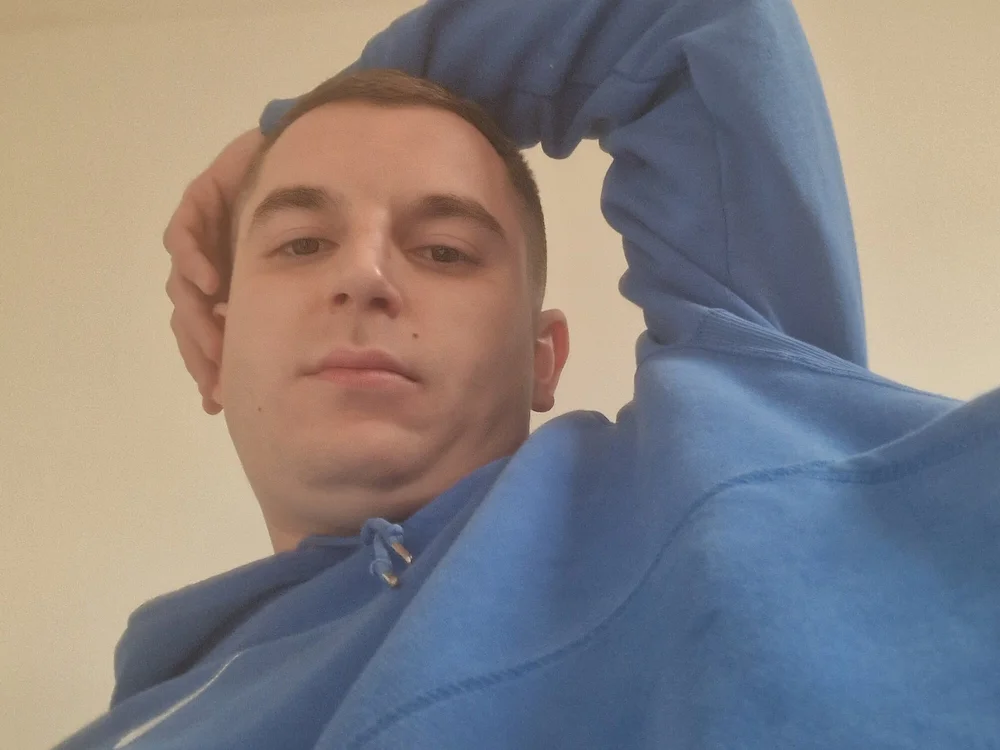 dmass101490's Offline Chat Room