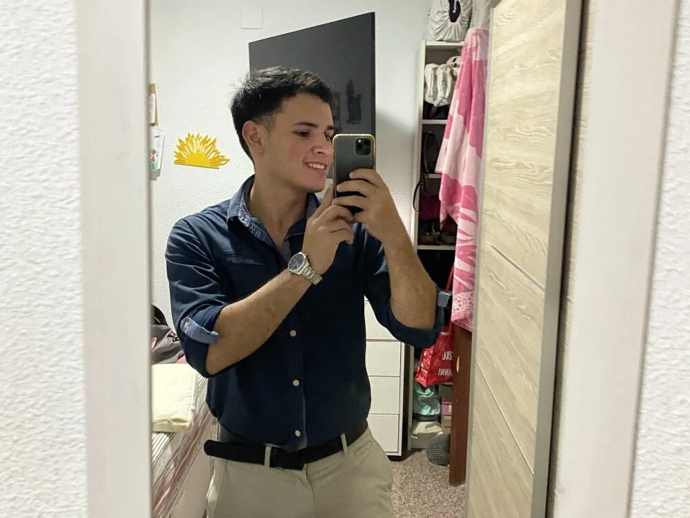 diego7990_'s Offline XXX Chat