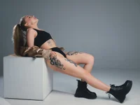 LianaFord Adlı Modelin Canlı XXX Sohbeti