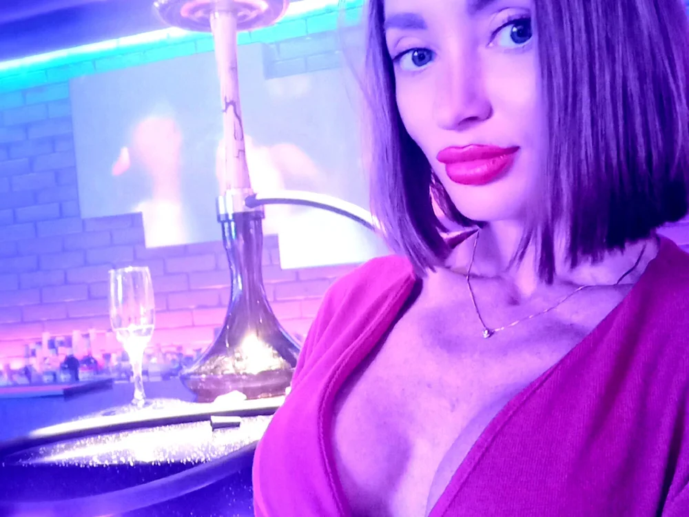 MICHELLEBBGIRL's Offline Chat Room