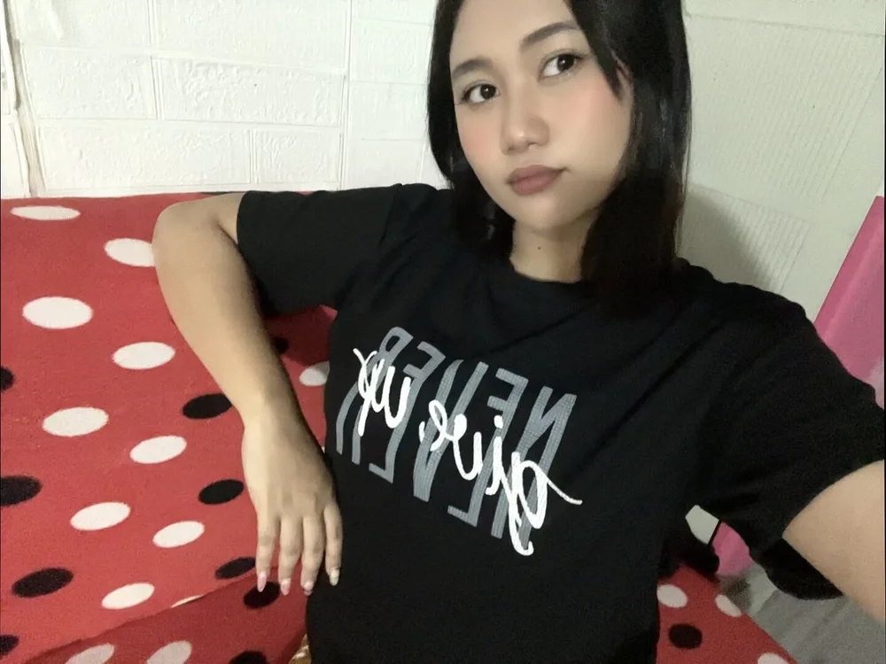 LeiPrettySlut05 Obrolan XXX Offline