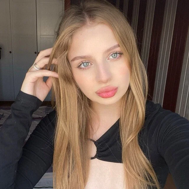 BellaXoxox offline chatrum