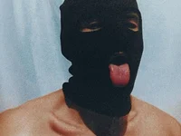 Sensei_Razor: διαδικτυακό σόου στην κάμερα