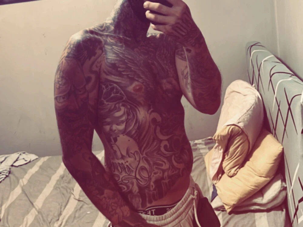 CristianoXXX1's Offline XXX Chat