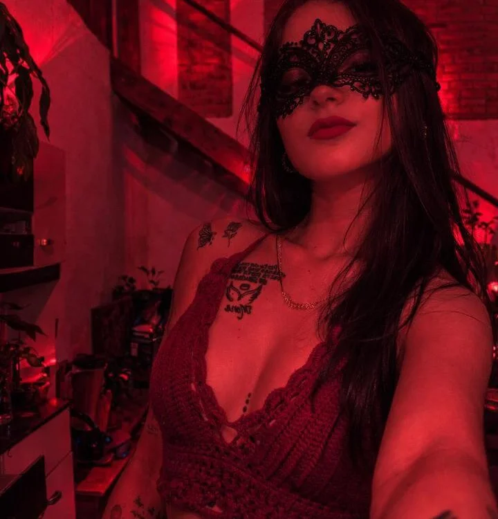 Chat +18 off-line de mascarada224