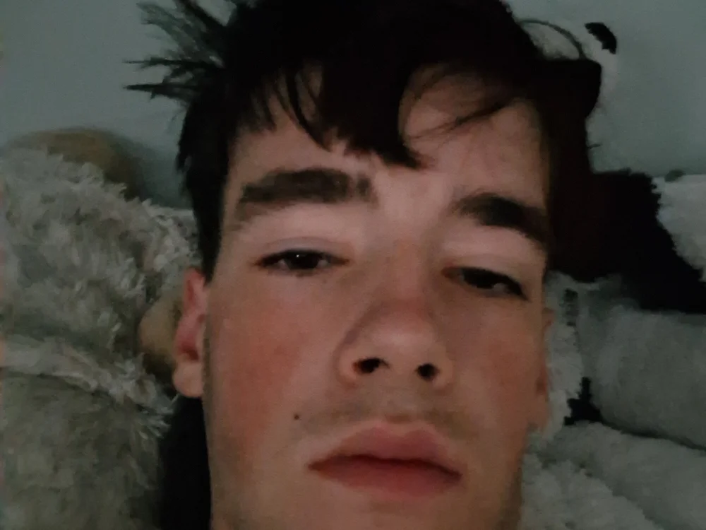 yannickpoma 离线聊天室