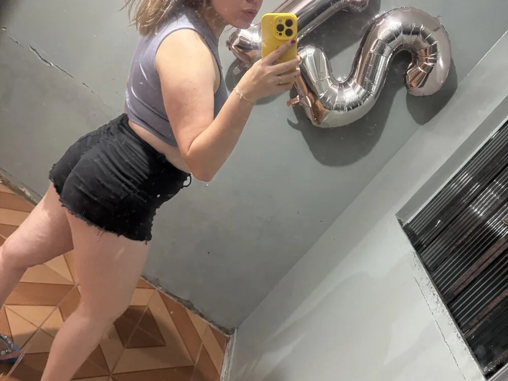 Fabi_fer Chat XXX offline