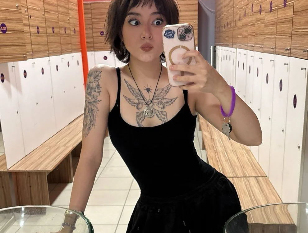 AnyaSumaya offline XXX-chat