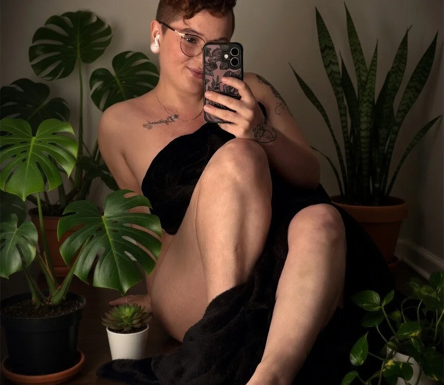 CurvesNChaos' Offline XXX Chat