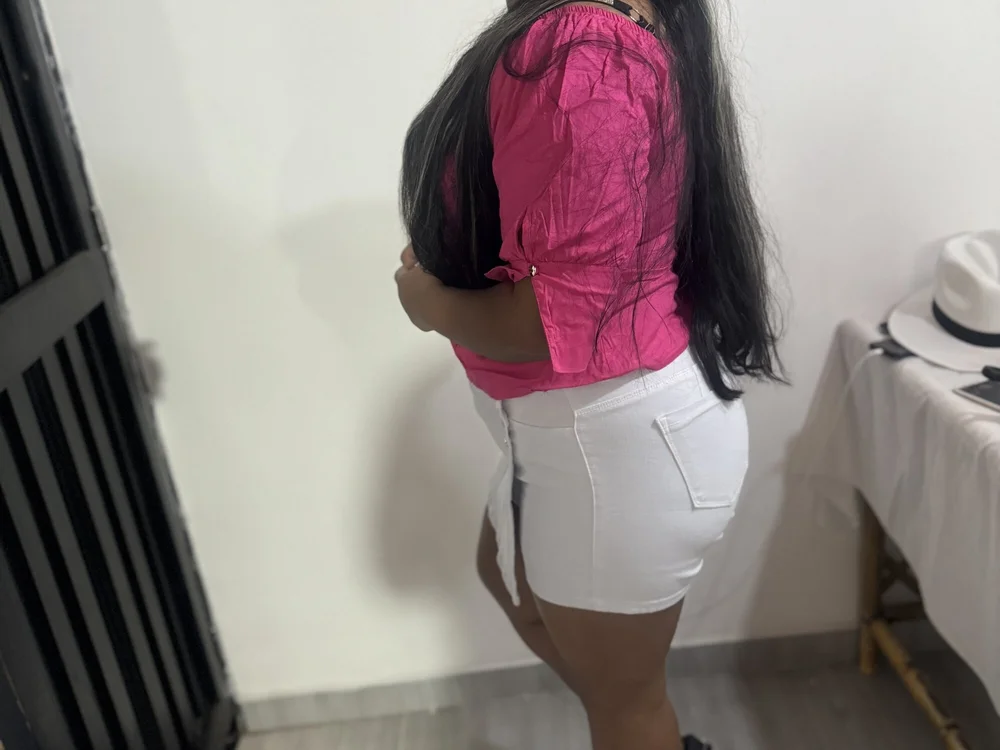 AshleyCornejo offline chatrum