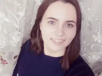 Alyalovee's Offline Chat Room
