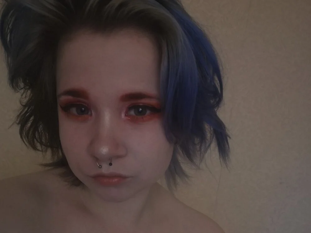 Офлайн-чат XXX EviaVanveen